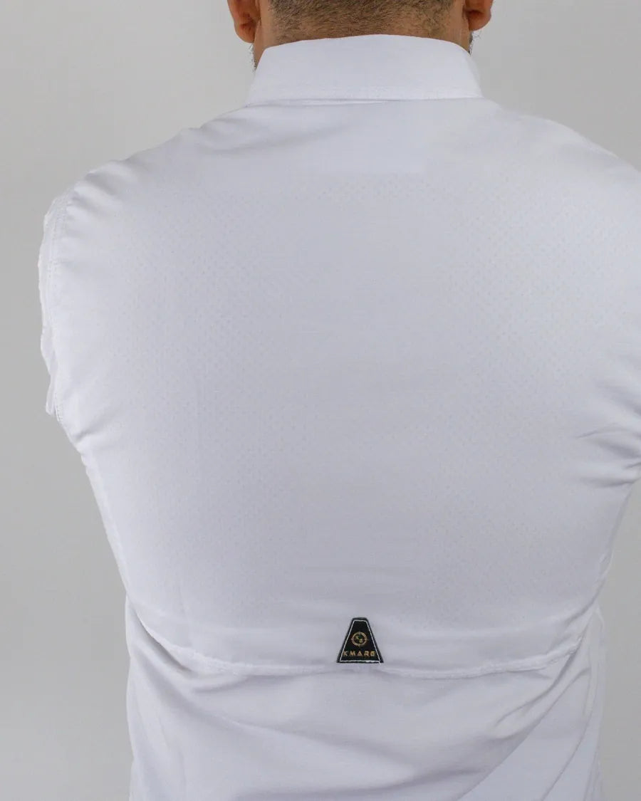 Espalda con ventilación y logo